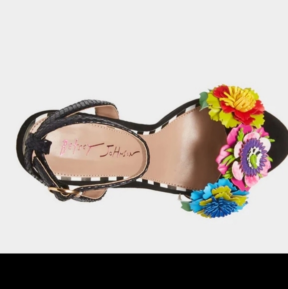 Betsey johnson  leopard steipea 3d  butterfly flat form    high heeled  Sandal - Picture 7 of 7